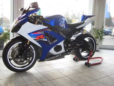 Suzuki GSXR 1000 K7 1