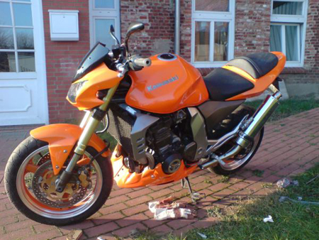 Kawasaki Z-1000 1